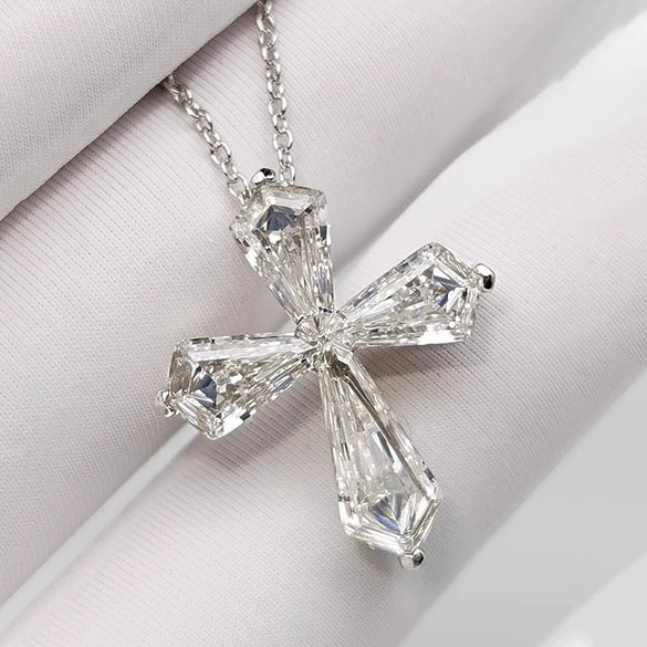 Wholesale Women's Copper Clavicle Necklace With Mixed Gem Inlay Geometric Style Electroplated Ochain Pendant With Letters Numbers Text