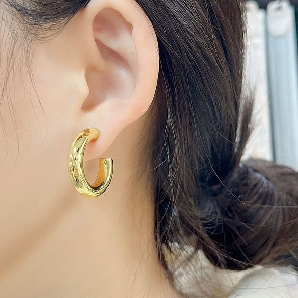 Wholesale Women's Copper Cshaped And Ushape Geometric Exaggerated Style Electroplated Earrings