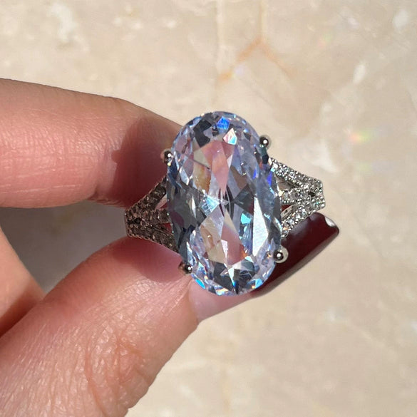 Wholesale Women's Copper Eggshaped Geometric Zircon Inlaid Ring Jewelry