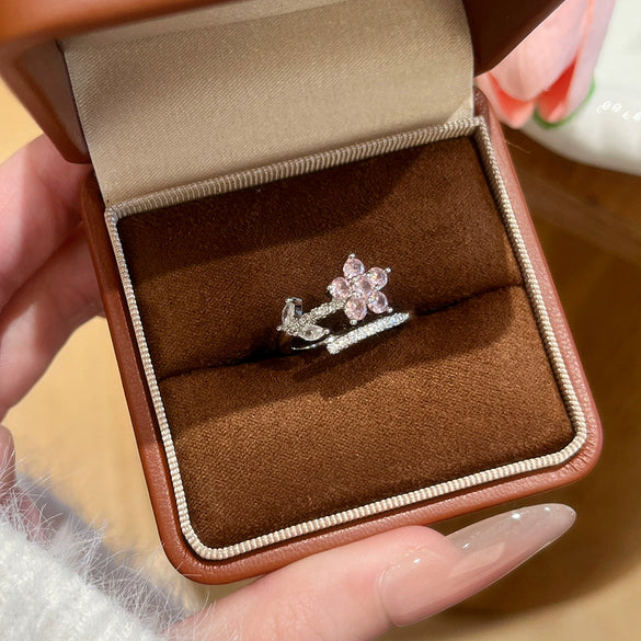 Wholesale Women's Copper Electroplated Gold Inlaid Zircon Flower Ring