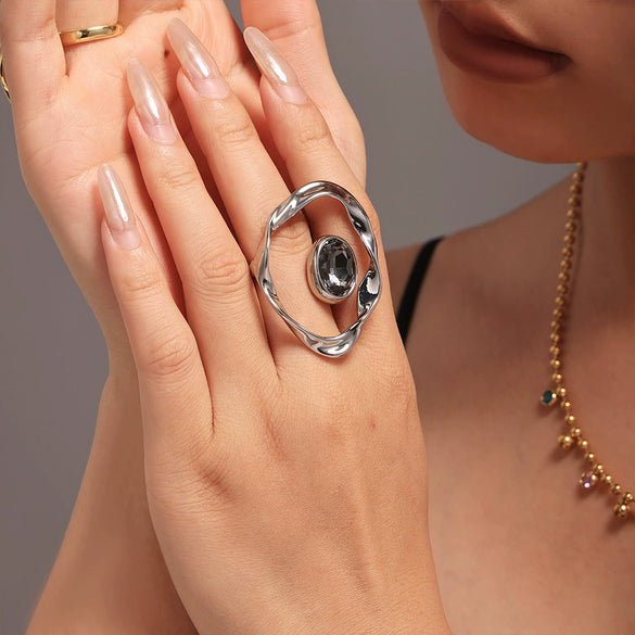 Wholesale Women's Copper Exaggerated Round Diamond Shaped Ring With Geometric Style And Real Gold Plated
