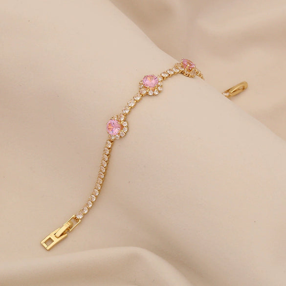 Wholesale Women's Copper Flower Pattern Electroplated Light Luxury Joker Style Zircon Bracelet