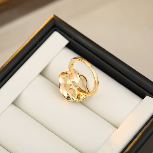 Wholesale Women's Copper Flower Pattern Electroplating Simple Style Ring
