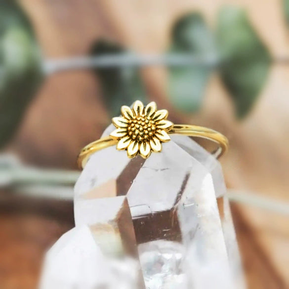 Wholesale Women's Copper Flower Ring With Electroplating Fashion Ol Style