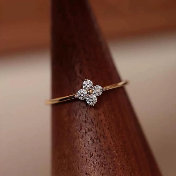 Wholesale Women's Copper Fourleaf Clover Micropaved Zircon Inlaid Ring Geometric Style