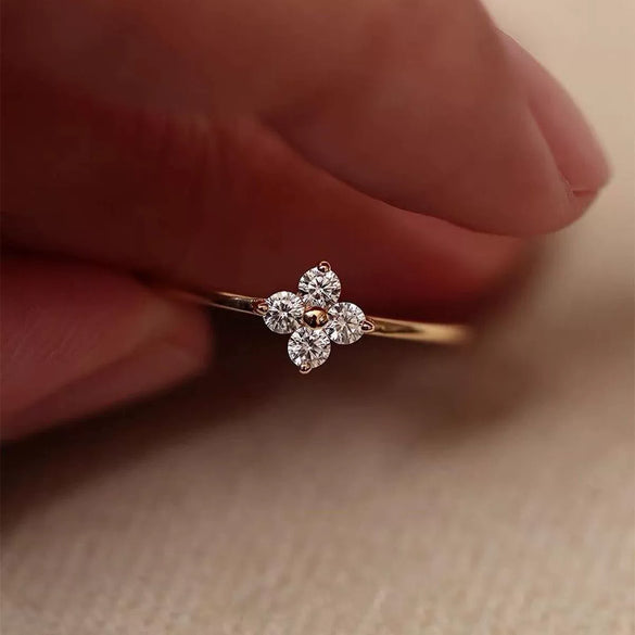 Wholesale Women's Copper Fourleaf Clover Micropaved Zircon Inlaid Ring Geometric Style