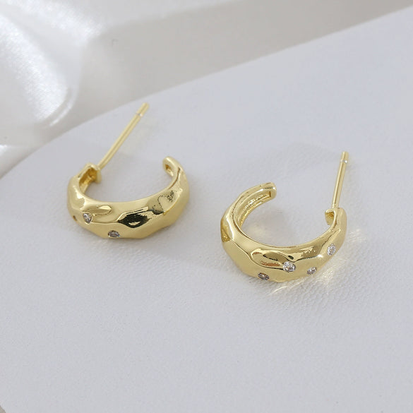 Wholesale Women's Copper Geometric Cshaped Goldplated Inlaid Zircon Earrings