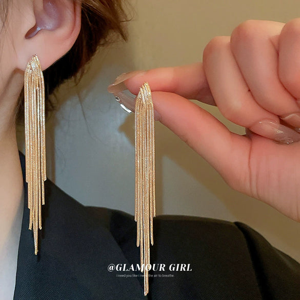 Wholesale Women's Copper Geometric Long Earrings With Electroplating And Tassel Design Light Luxury And Exaggerated Style