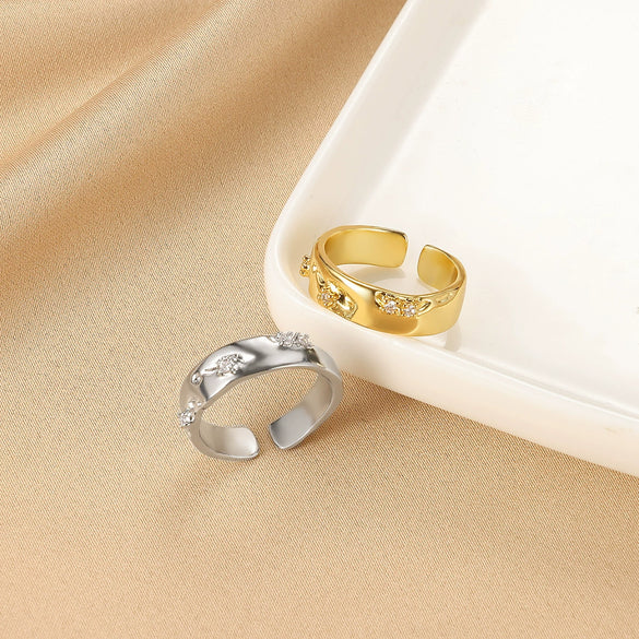 Wholesale Women's Copper Geometric Opening Zircon Flower Ring With Electroplating