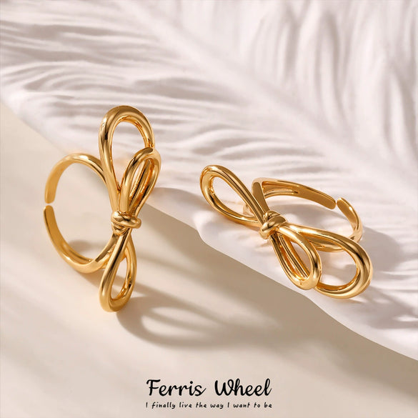 Wholesale Women's Copper Geometric Pattern Electroplated Cut Out Bow Ring Bracelet With Irregular Exaggerated Twisted Lines Simple Niche Design