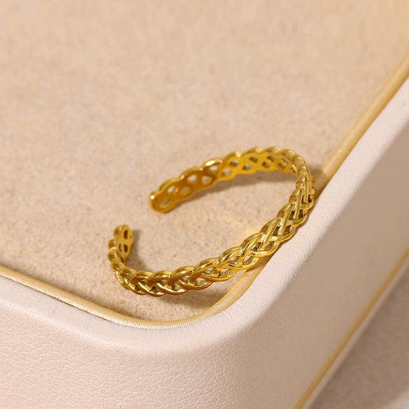 Wholesale Women's Copper Geometric Retro Pleated Light Luxury High End Opening Adjustable Electroplated Ring