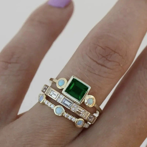 Wholesale Women's Copper Geometric Ring With Zirconia Decoration In Elegant Court Style