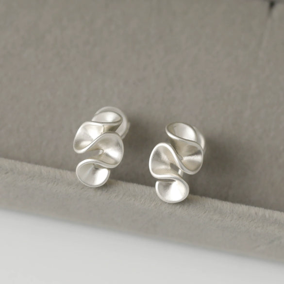 Wholesale Women's Copper Geometric Silicone Ear Clip Earrings With Electroplating And Minimalist Design