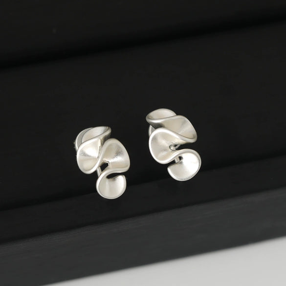 Wholesale Women's Copper Geometric Silicone Ear Clip Earrings With Electroplating And Minimalist Design
