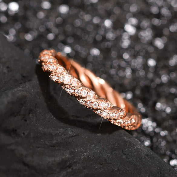 Wholesale Women's Copper Geometric Twist Woven Chain Ring Inlaid Zircon