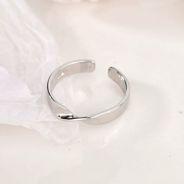 Wholesale Women's Copper Geometric Twisted Open Ring With Electroplating Design
