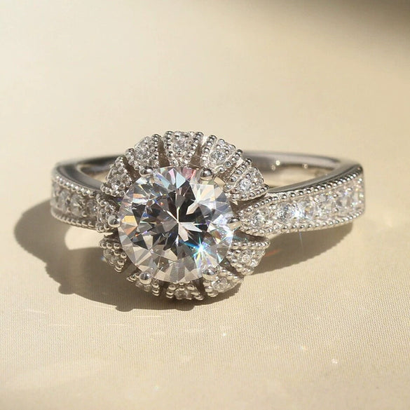 Wholesale Women's Copper Geometric Zircon Sunflower Snow Flower Fashion Finger Ring