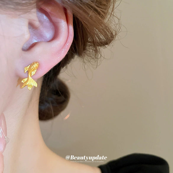 Wholesale Women's Copper Gold Plated Goldfish Zodiac Animal Earrings