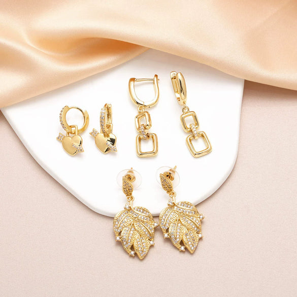 Wholesale Women's Copper Heart Shape Electroplating Earrings