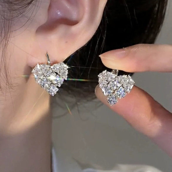 Wholesale Women's Copper Heart Shape Geometric Style Microinlaid Zircon Earrings Exquisite Jewelry