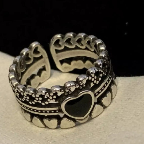 Wholesale Women's Copper Heartshaped Ring With Geometric Pattern And French Retro Style Electroplating Process