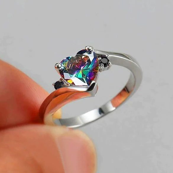 Wholesale Women's Copper Heartshaped Ring With Inlaid Zircon And Geometric Design