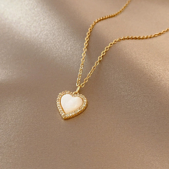 Wholesale Women's Copper Inlaid Zircon Geometric Pendant Necklace With Stainless Steel Box Chain