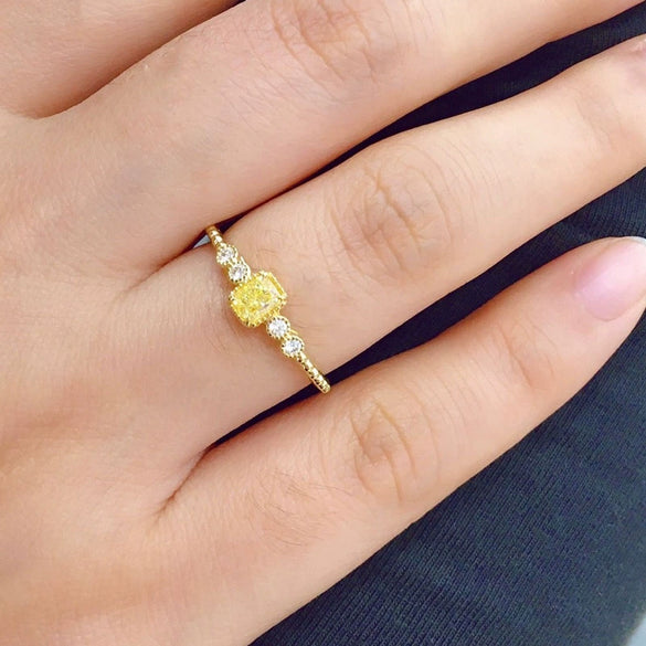 Wholesale Women's Copper Inlaid Zircon Square Geometric Elegant Ring