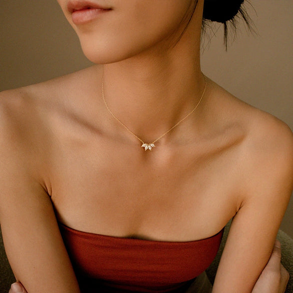 Wholesale Women's Copper Leaf Pendant Necklace With Real Gold Plated Electroplating In Geometric Style