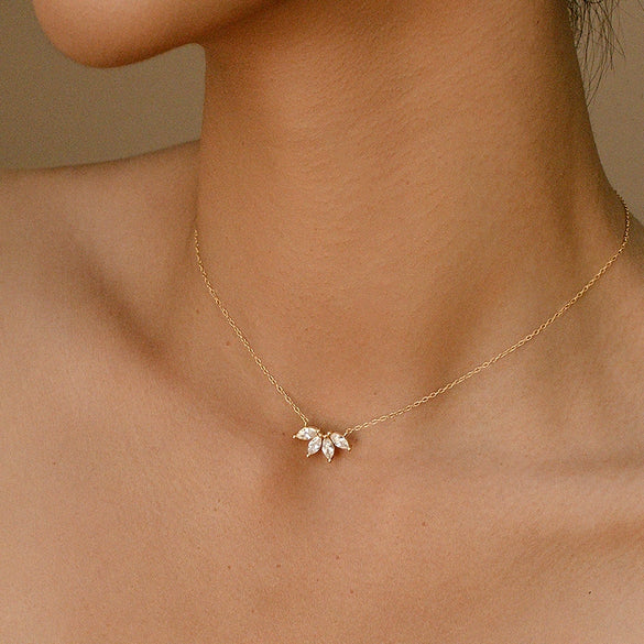 Wholesale Women's Copper Leaf Pendant Necklace With Real Gold Plated Electroplating In Geometric Style