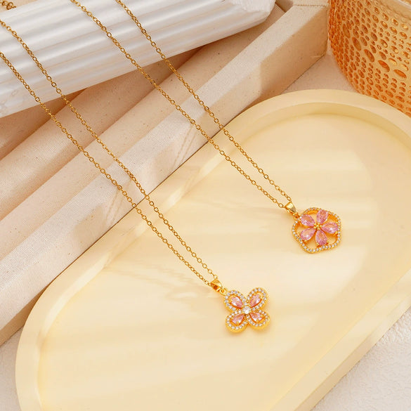 Wholesale Women's Copper Necklace With Electroplating Fourleaf Clover Flower Pendant Inlaid With Zircon Light Luxury Style