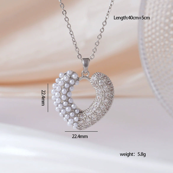 Wholesale Women's Copper Necklace With Heart Shape Pendant Inlaid With Mixed Gemstone And Zircon In Light Luxury Style And Electroplated