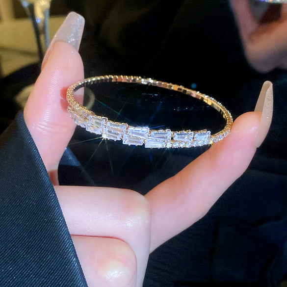 Wholesale Women's Copper Open Round Zircon Geometric Light Luxury Fashion Bracelet