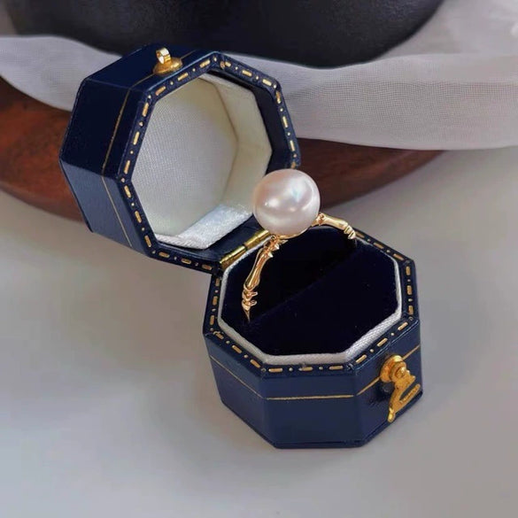Wholesale Women's Copper Plated 14K Gold Natural Freshwater Pearl Ring Flat Round Bun Round Shape Trendy Fashionable