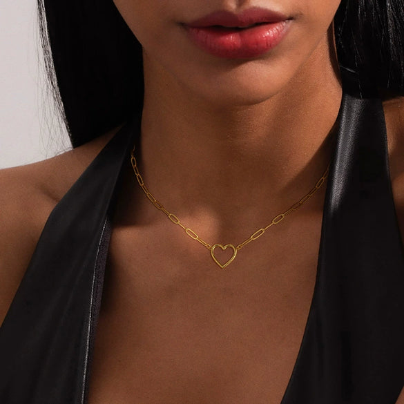 Wholesale Women's Copper Plated Real Gold Peach Heart Geometric Style Necklace