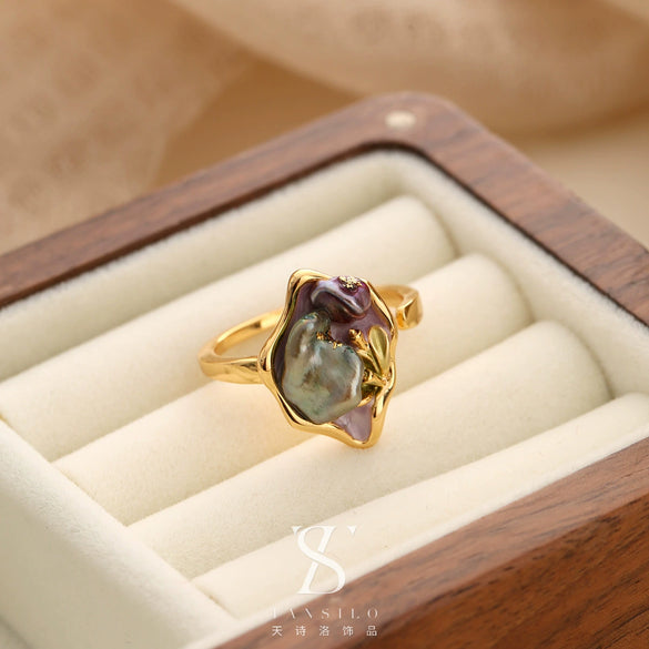Wholesale Women's Copper Real Pearl Butterfly Ring With Geometric And Insect Pattern Electroplated