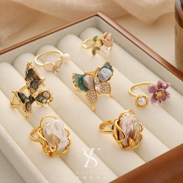 Wholesale Women's Copper Real Pearl Butterfly Ring With Geometric And Insect Pattern Electroplated