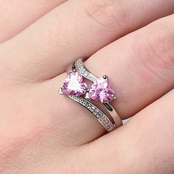 Wholesale Women's Copper Ring With Double Heart Shape And Inlaid Zircon Platinum Plated