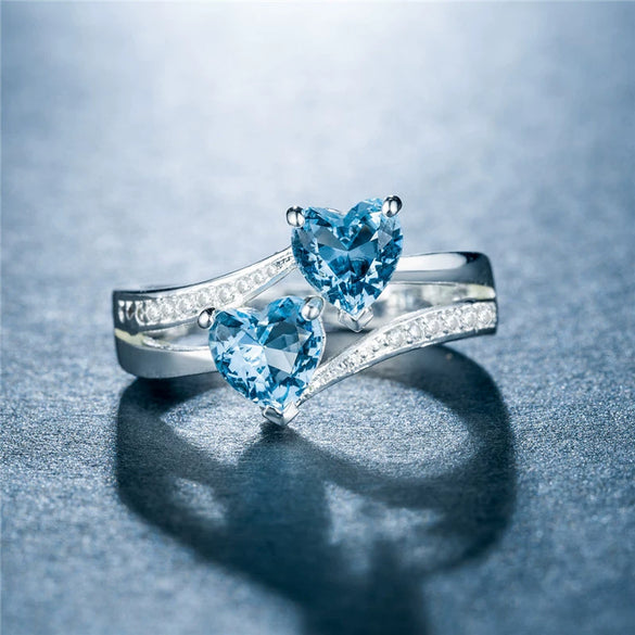 Wholesale Women's Copper Ring With Double Heart Shape And Inlaid Zircon Platinum Plated