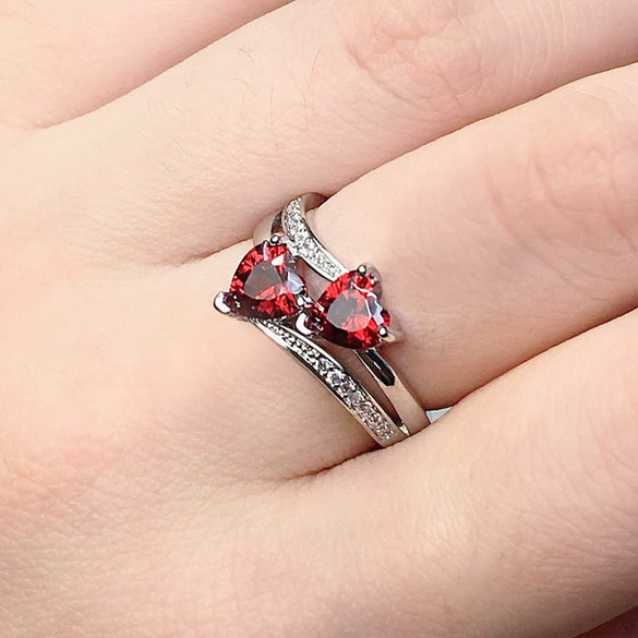 Wholesale Women's Copper Ring With Double Heart Shape And Inlaid Zircon Platinum Plated