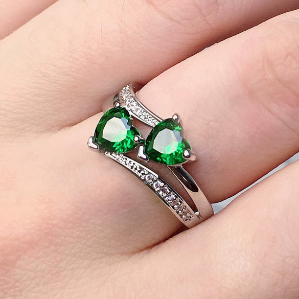 Wholesale Women's Copper Ring With Double Heart Shape And Inlaid Zircon Platinum Plated