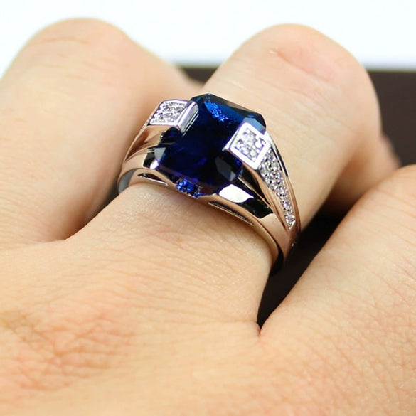 Wholesale Women's Copper Ring With Embedded Zircon And Geometric Design