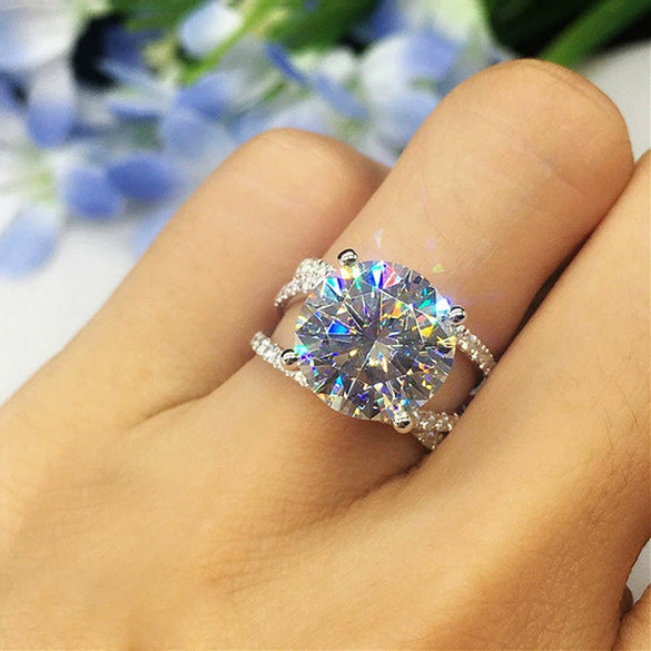 Wholesale Women's Copper Ring With Geometric Pattern And Inlaid Zircon