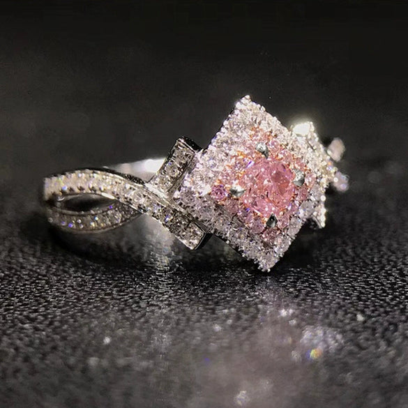 Wholesale Women's Copper Ring With Geometric Pattern And Zircon