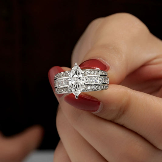 Wholesale Women's Copper Ring With Geometric Style And Inlaid Zircon