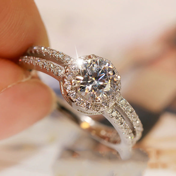 Wholesale Women's Copper Ring With Geometric Zircon Design Light Luxury Style