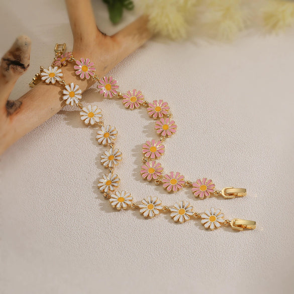 Wholesale Women's Copper Sweet Style Flower Shape Oil Dropping Bracelet