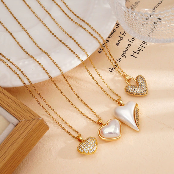 Wholesale Women's Copper Titanium Steel Love Simple Temperament Peach Heart Pendant Doublesided Clavicle Chain Jewelry With Electroplating And Mixed Gemstone Inlay