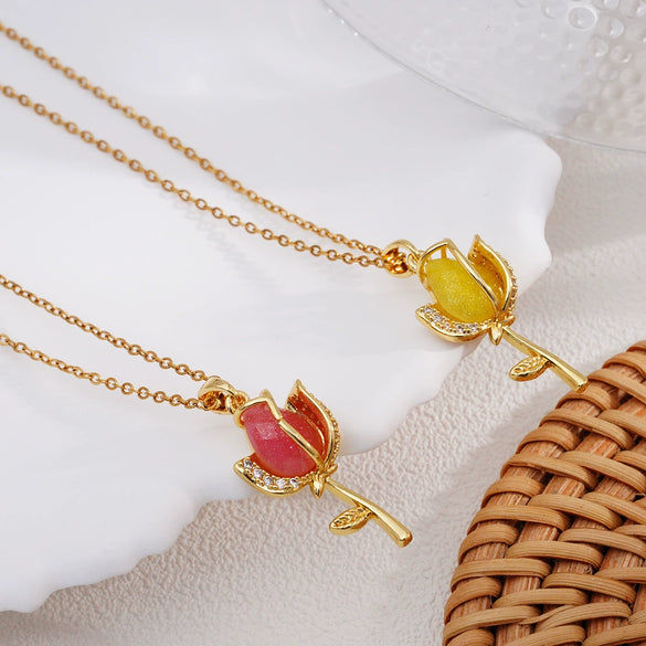 Wholesale Women's Copper Titanium Steel Necklace With Mixed Gemstone Inlay Tulip Pendant And Electroplating Treatment Light Luxury Style