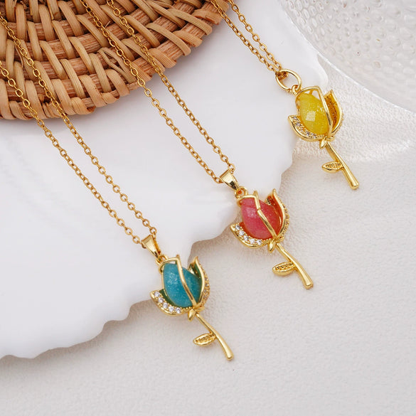 Wholesale Women's Copper Titanium Steel Necklace With Mixed Gemstone Inlay Tulip Pendant And Electroplating Treatment Light Luxury Style